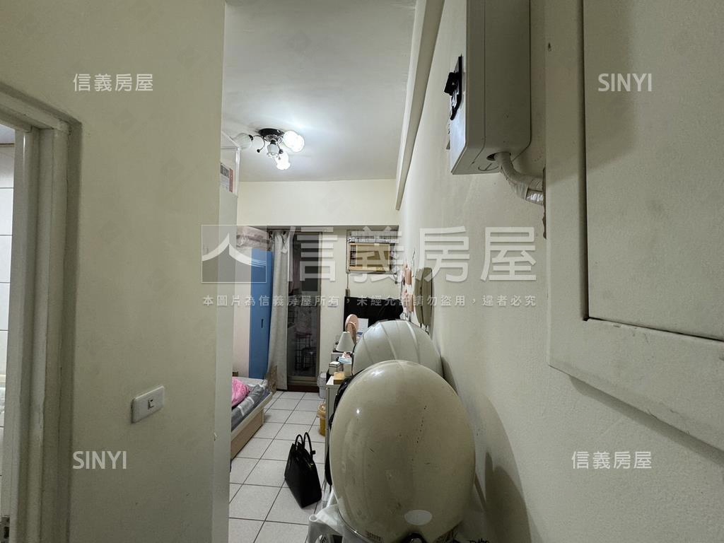 近東海瑞聯邊間美套Ｂ房屋室內格局與周邊環境