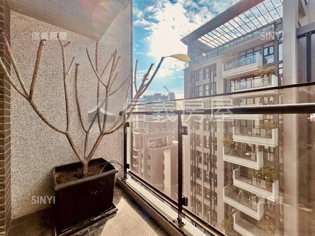 潮尚居全新未住房屋室內格局與周邊環境