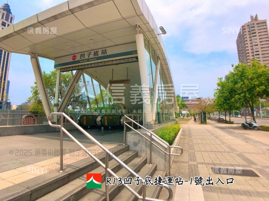 凹子底捷運學區百貨三房房屋室內格局與周邊環境