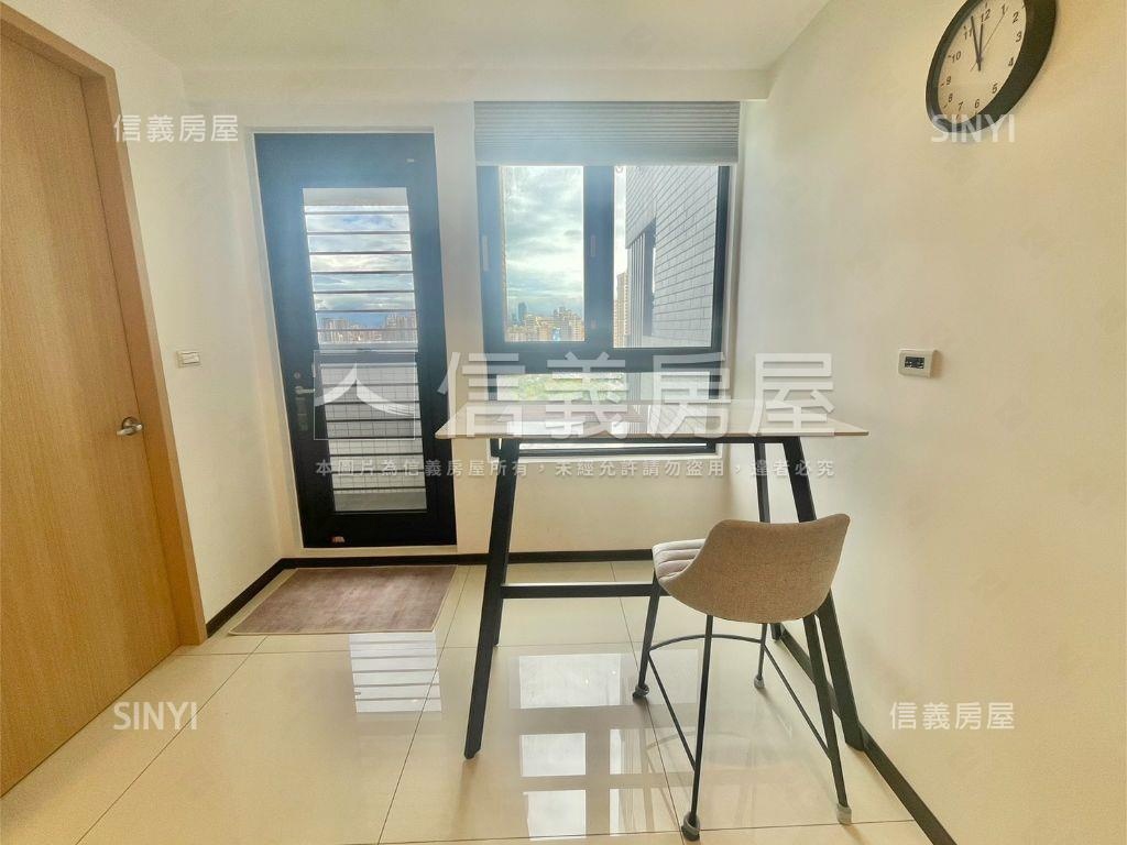 近捷運＠長群享享日荷房屋室內格局與周邊環境