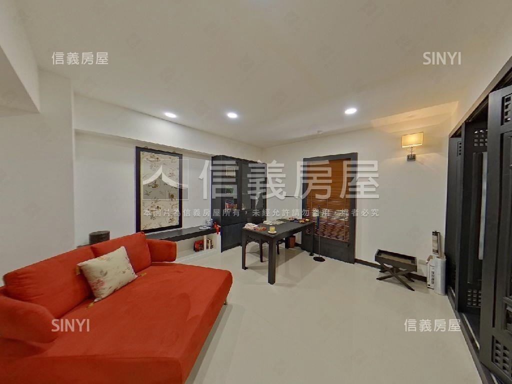 捷運次頂樓大３房帶坡平車房屋室內格局與周邊環境