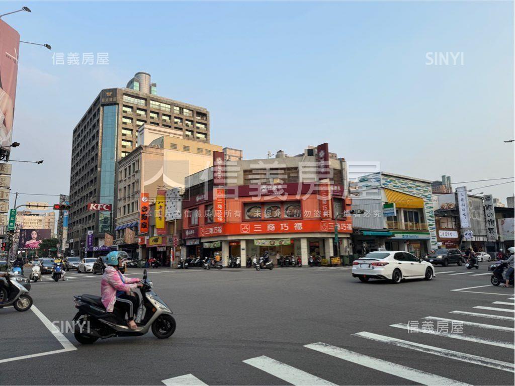公益路旁８米大面寬店面房屋室內格局與周邊環境