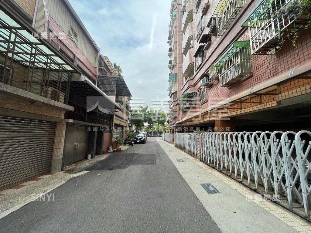 近衛武營高樓明亮三房平車房屋室內格局與周邊環境