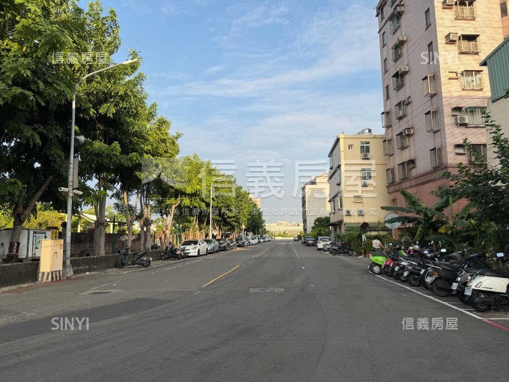 近衛武營高樓明亮三房平車房屋室內格局與周邊環境