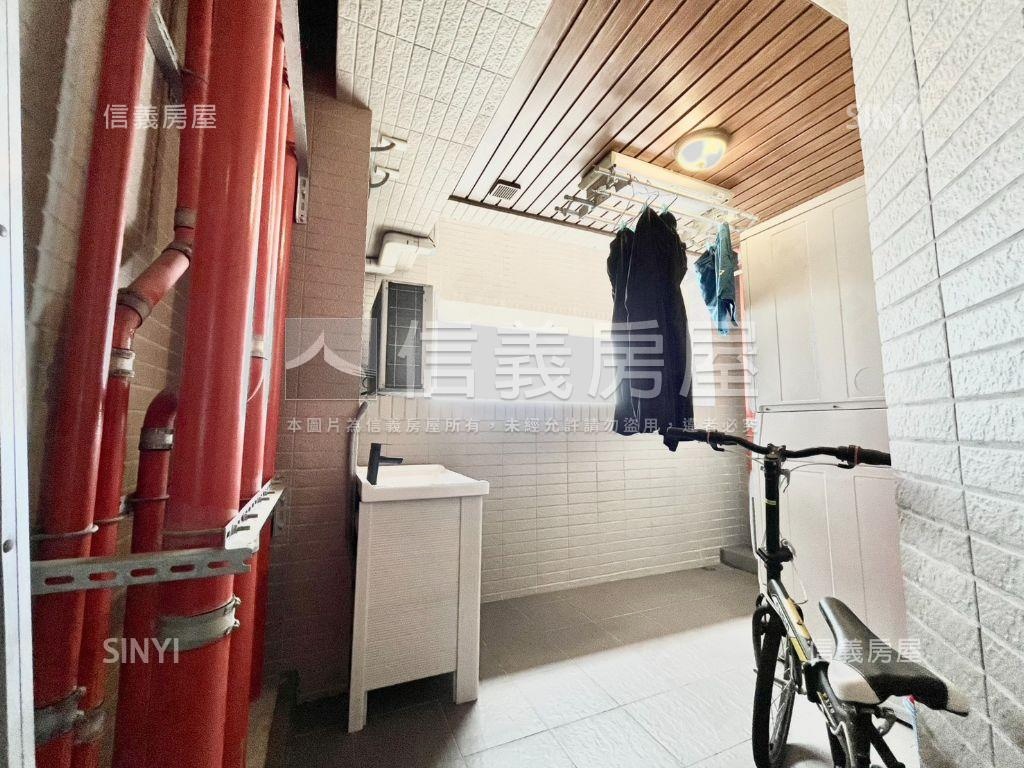 帝凡內｜朝南採光三房平車房屋室內格局與周邊環境