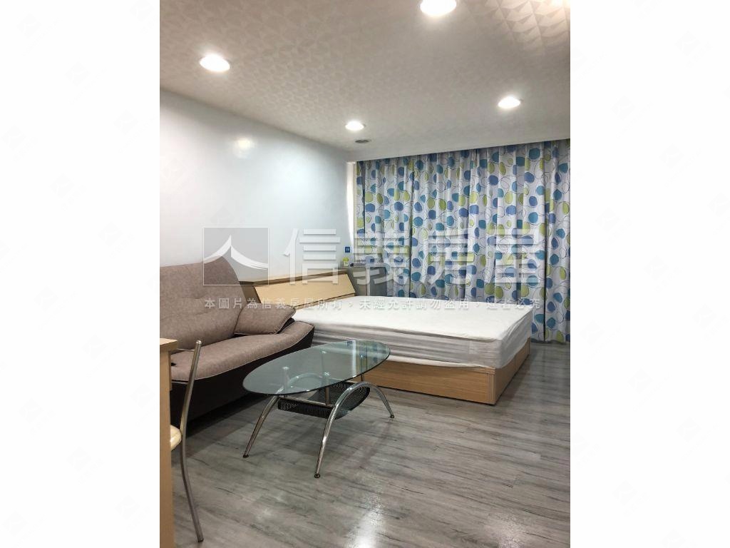稀有電梯華廈出租三套房屋室內格局與周邊環境