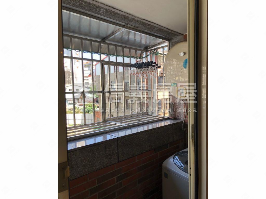 稀有電梯華廈出租三套房屋室內格局與周邊環境