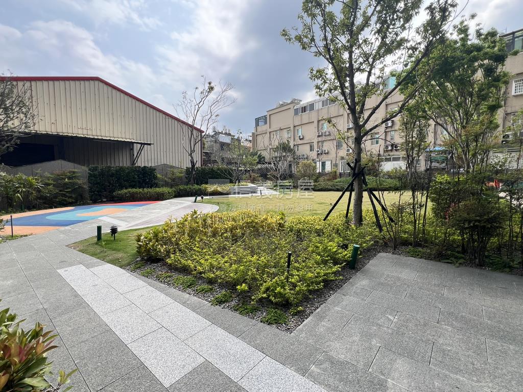 金馬之櫻●視野兩房＋平車房屋室內格局與周邊環境