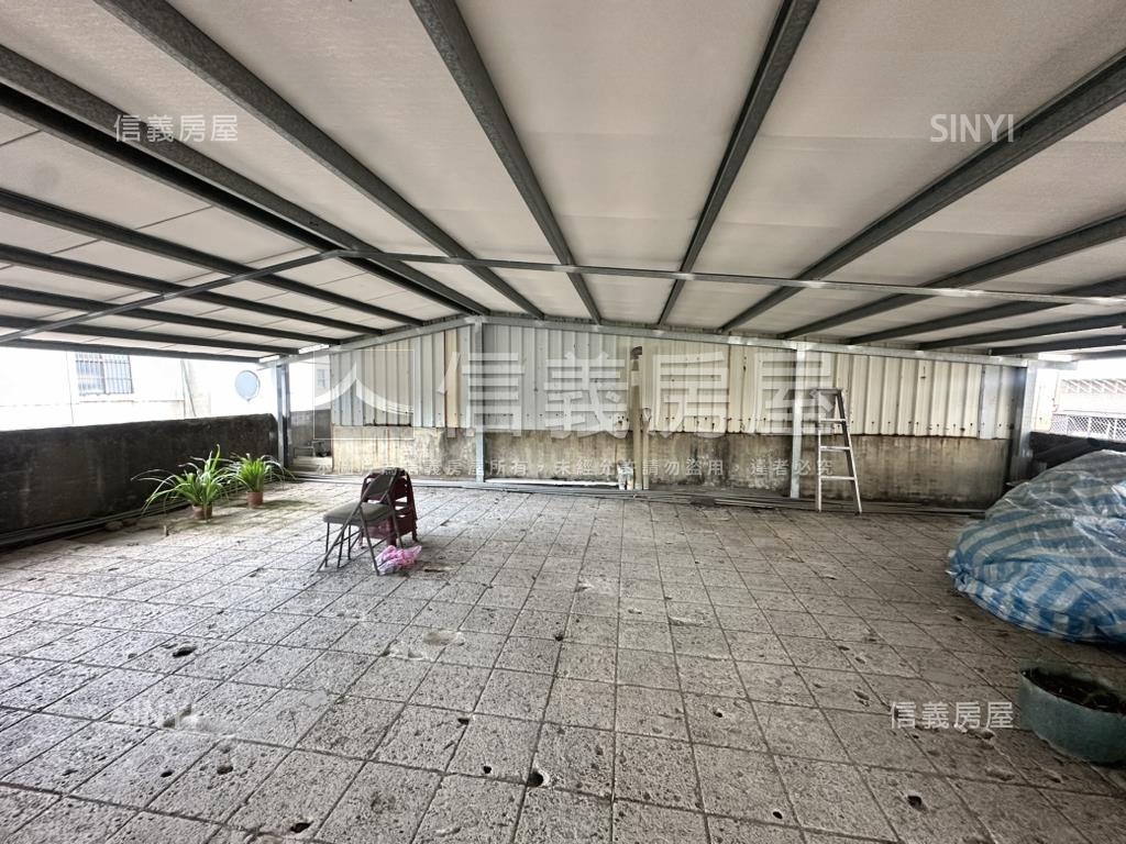 低總價近捷運兩房房屋室內格局與周邊環境
