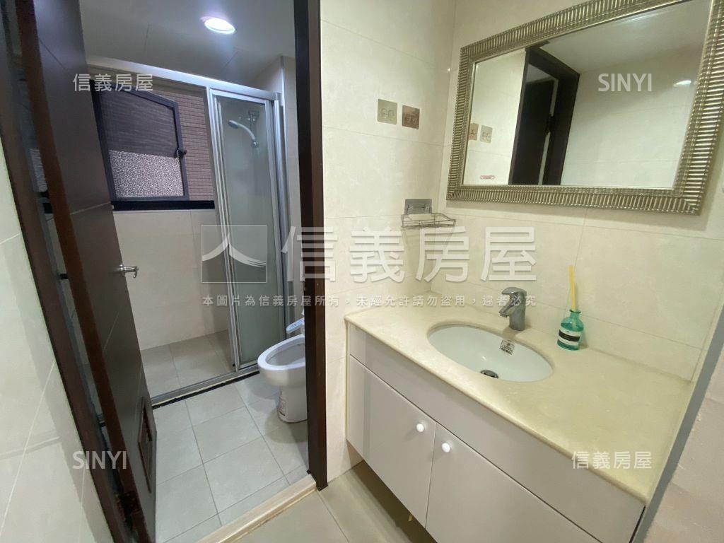 佳福皇璽精裝潢三房房屋室內格局與周邊環境