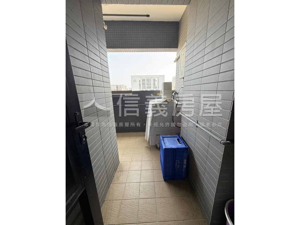 ＥＶＯ高樓層朝南兩房平車房屋室內格局與周邊環境