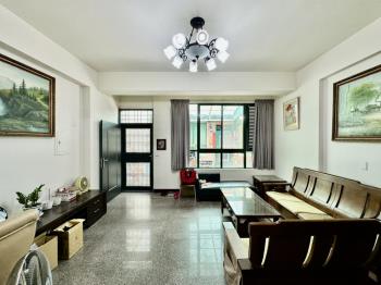 震後公園旁大面寬透天