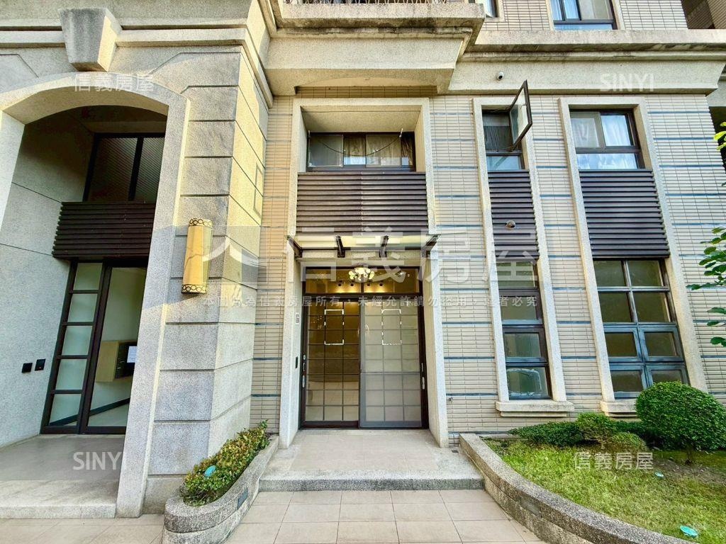 內壢．挑高絕美兩房車位房屋室內格局與周邊環境