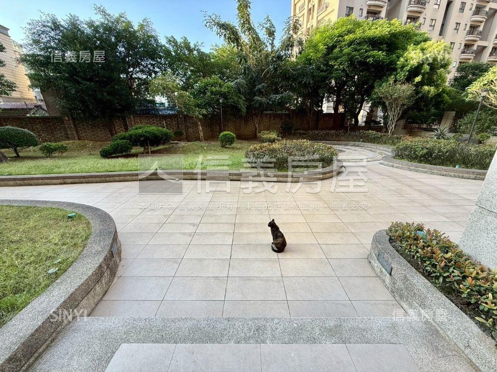 內壢．挑高絕美兩房車位房屋室內格局與周邊環境