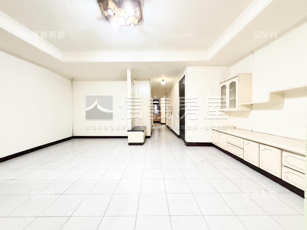 有學區～有北二高真方便房屋室內格局與周邊環境