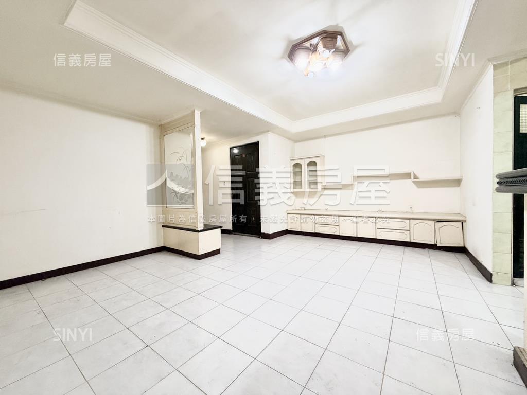 有學區～有北二高真方便房屋室內格局與周邊環境