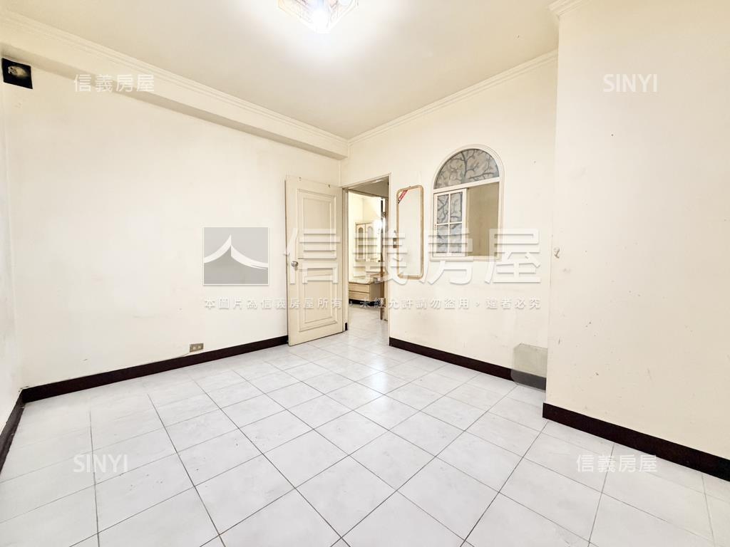 有學區～有北二高真方便房屋室內格局與周邊環境