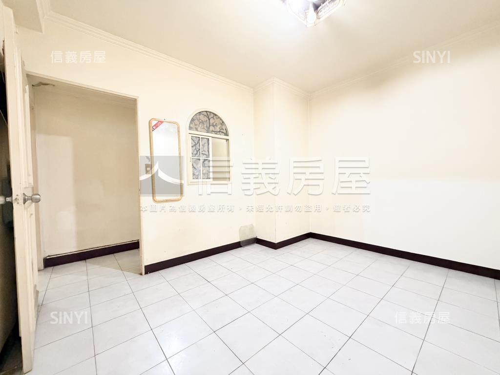 有學區～有北二高真方便房屋室內格局與周邊環境