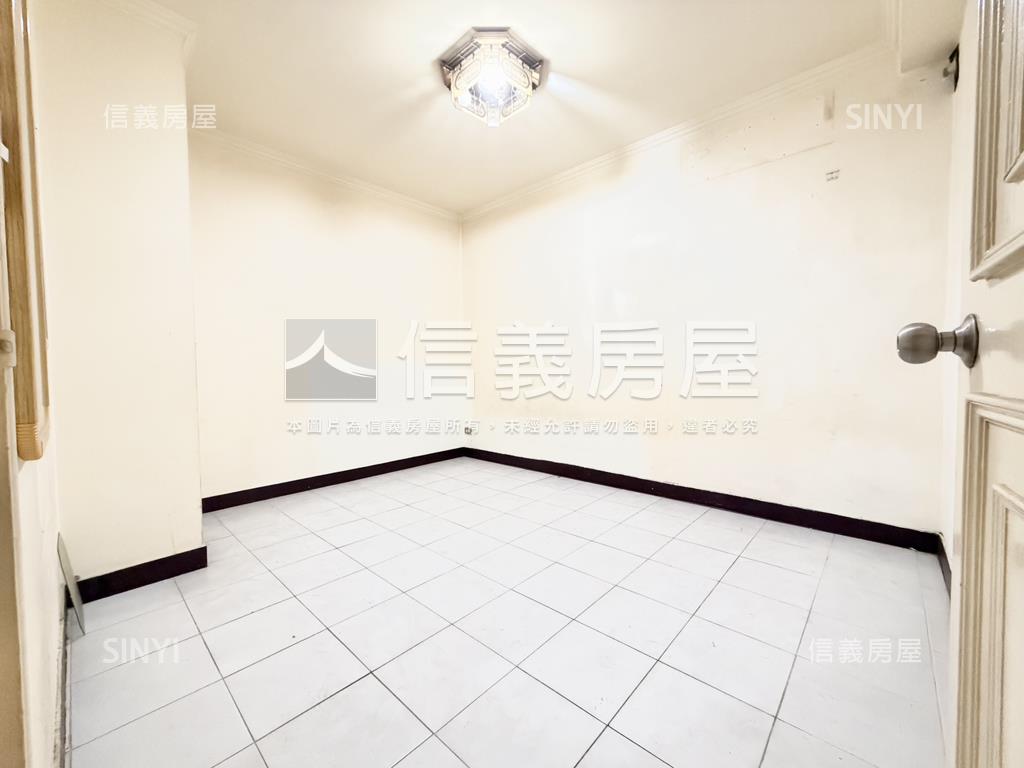 有學區～有北二高真方便房屋室內格局與周邊環境