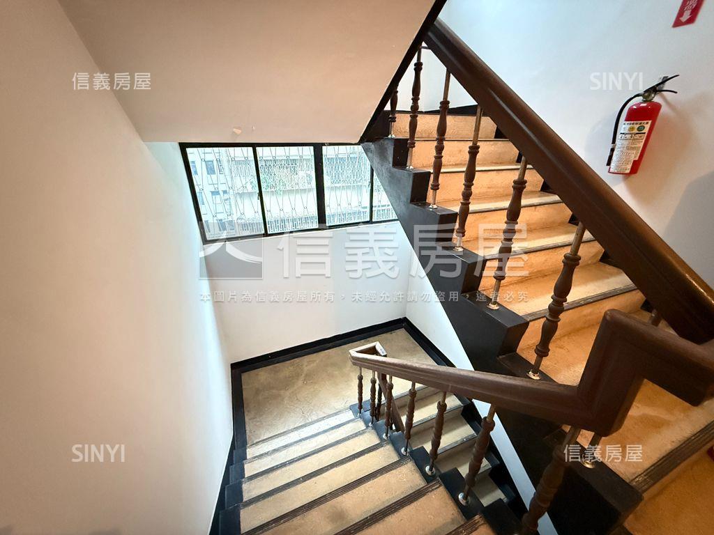 松江路旁靜巷方正電梯房屋室內格局與周邊環境