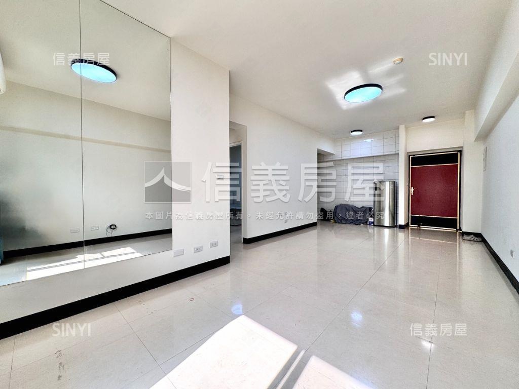 新整理愛河戀採光兩房車位房屋室內格局與周邊環境