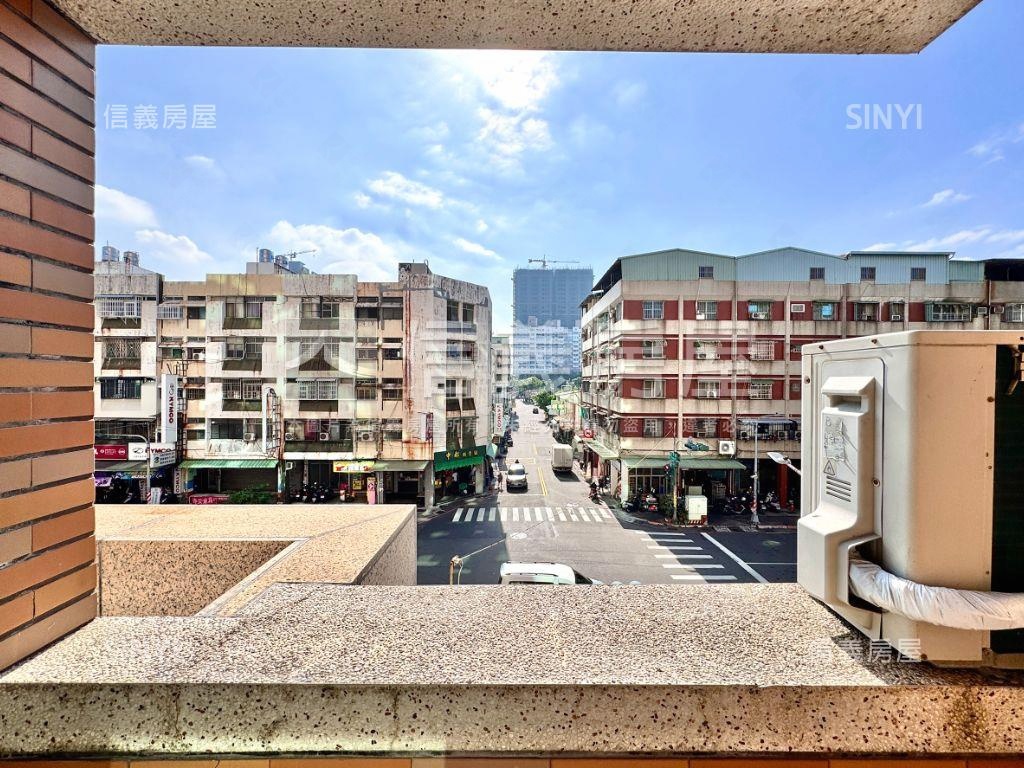 新整理愛河戀採光兩房車位房屋室內格局與周邊環境