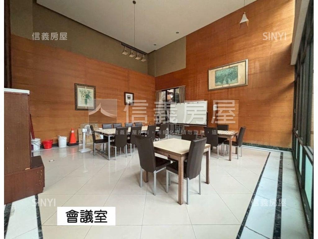 新整理愛河戀採光兩房車位房屋室內格局與周邊環境