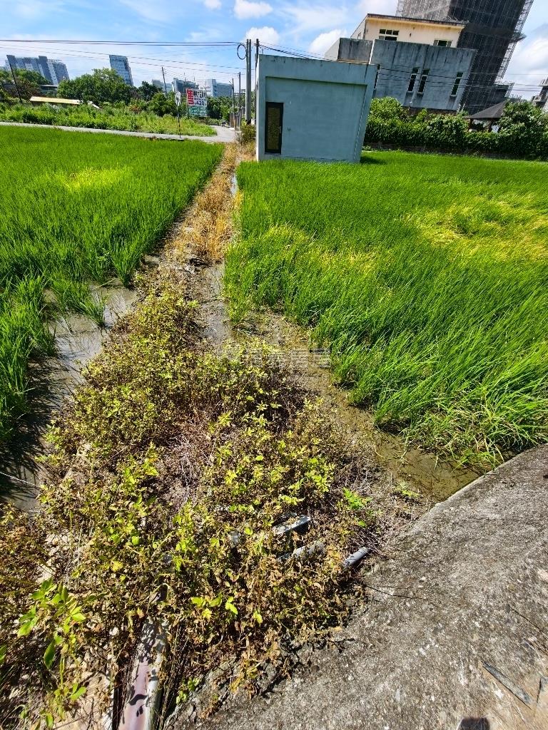 璞玉農地資材室房屋室內格局與周邊環境