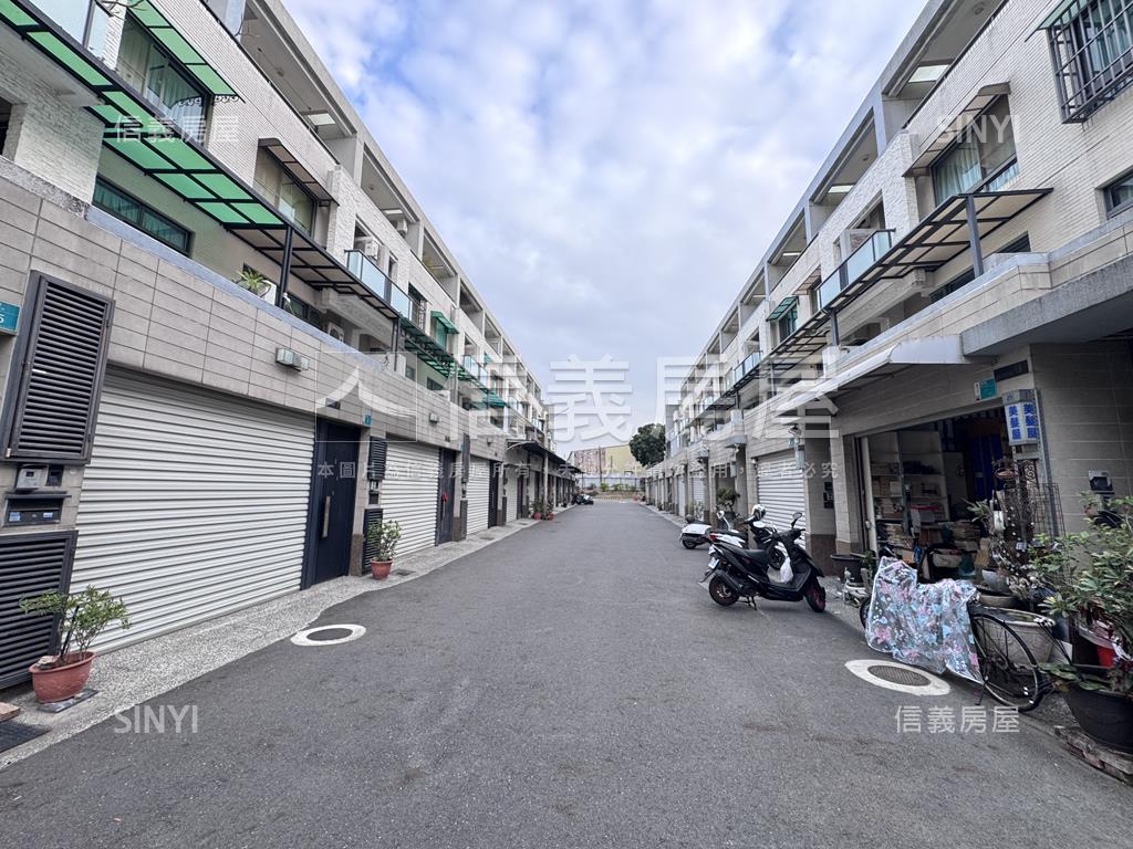 稀有釋出近體育公園美透天房屋室內格局與周邊環境