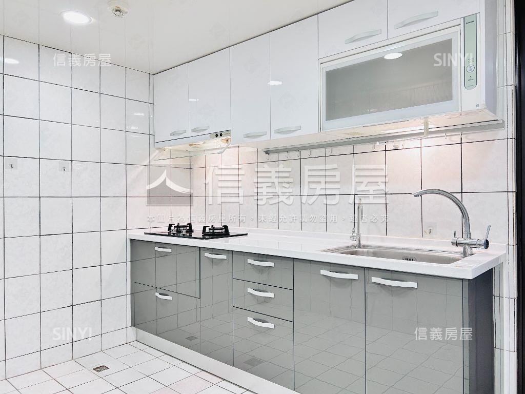 雙學區南崁帝王景觀戶房屋室內格局與周邊環境