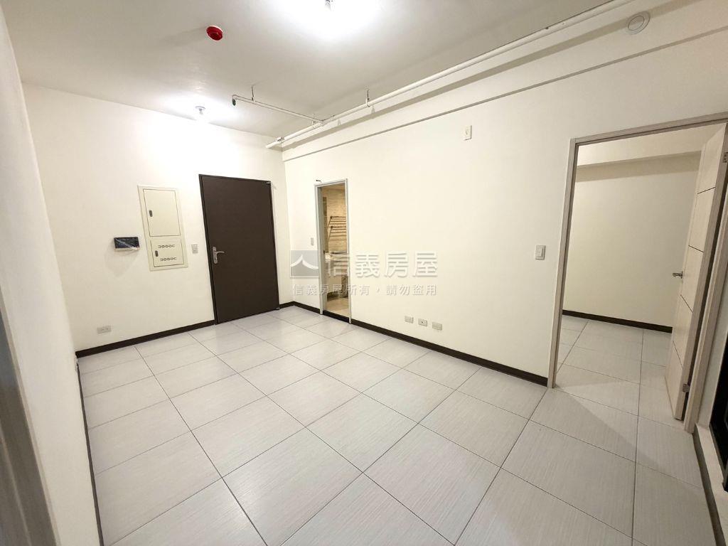 新悅城未住兩房房屋室內格局與周邊環境
