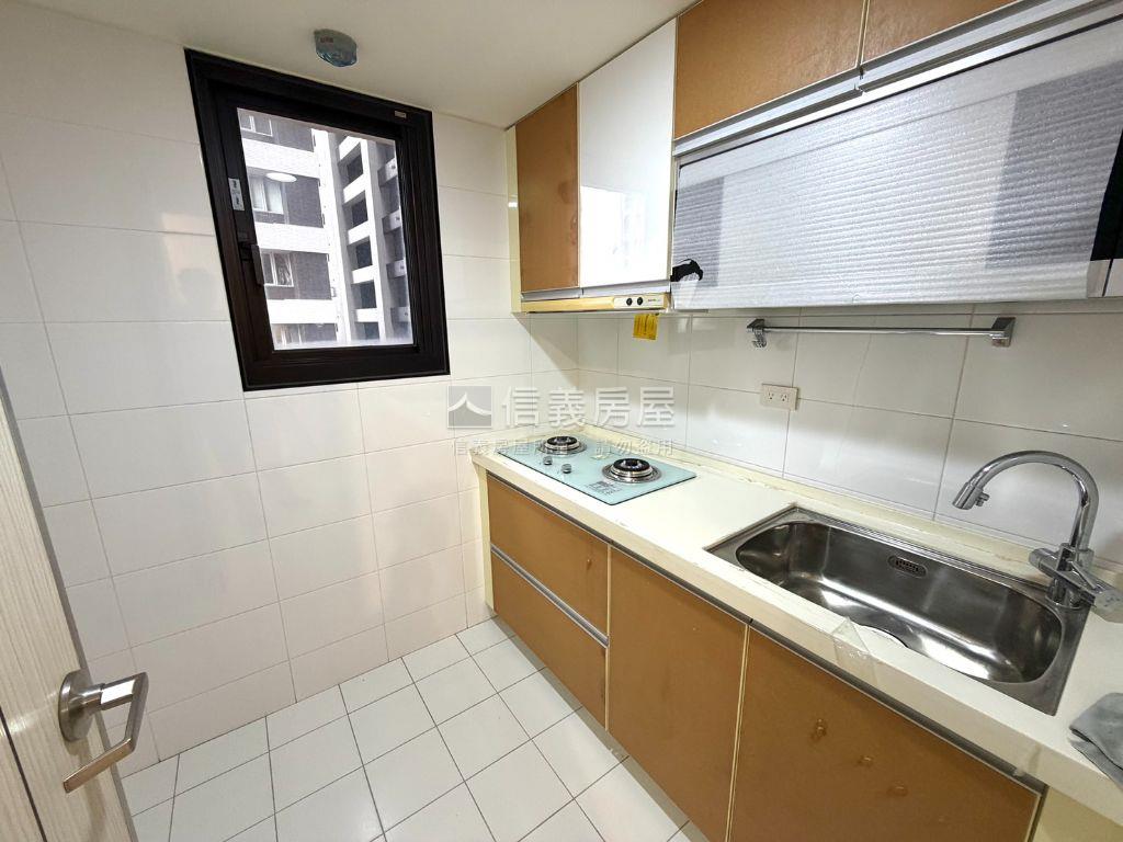 新悅城未住兩房房屋室內格局與周邊環境
