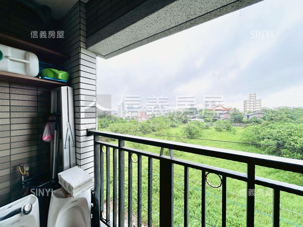 和耀富郁三房車位房屋室內格局與周邊環境