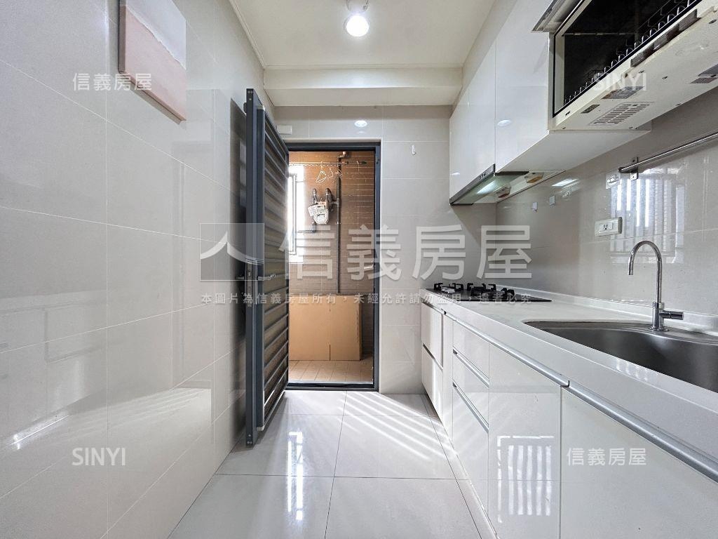 木柵商圈沐心電梯三房車位房屋室內格局與周邊環境