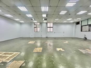 國際世貿電梯廠辦