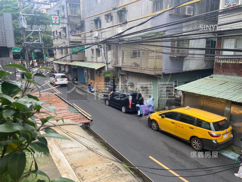 低總價二樓公寓房屋室內格局與周邊環境