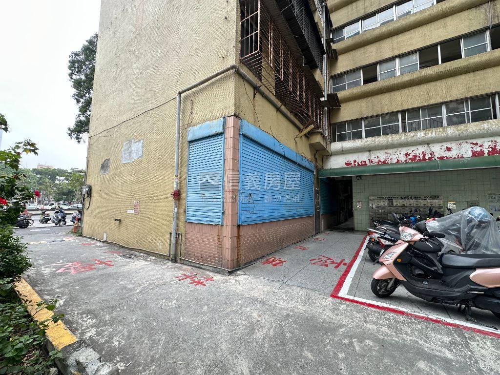 左營綠園道三房房屋室內格局與周邊環境