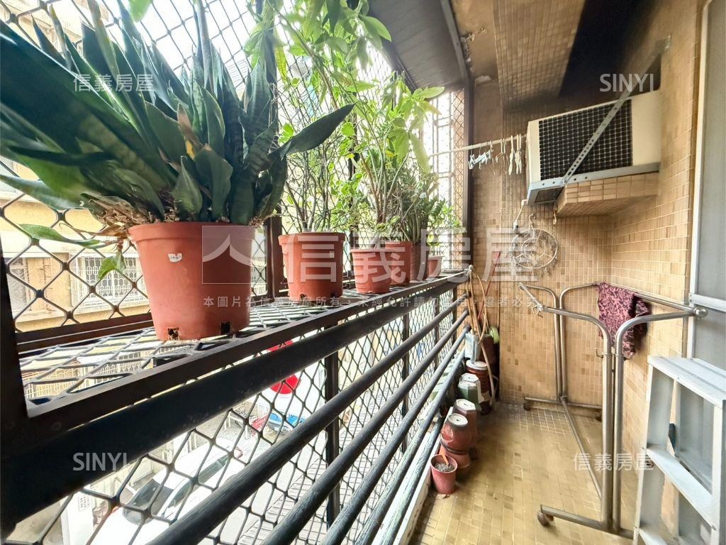 梅豐街三樓三房房屋室內格局與周邊環境
