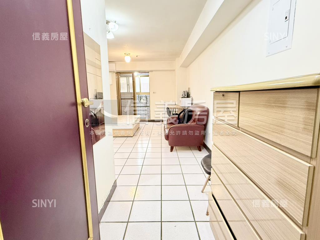 建成高樓美套房屋室內格局與周邊環境
