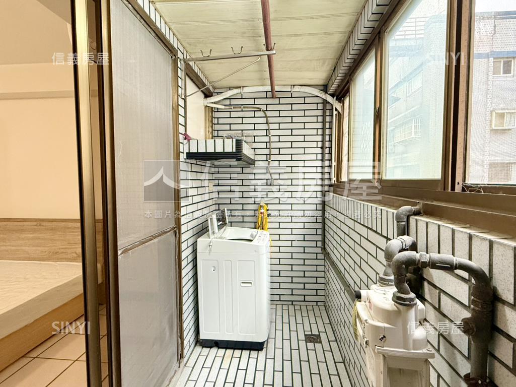 建成高樓美套房屋室內格局與周邊環境