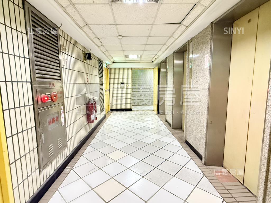 建成高樓美套房屋室內格局與周邊環境