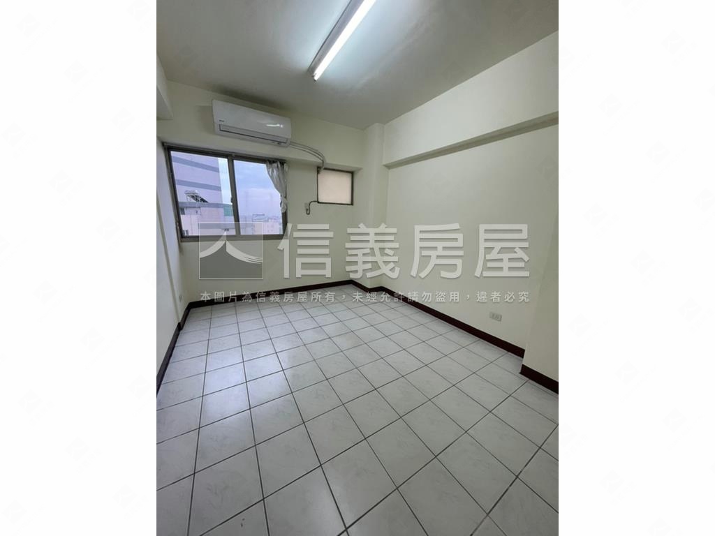 金馬２期三房美廈房屋室內格局與周邊環境