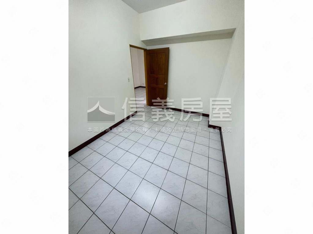 金馬２期三房美廈房屋室內格局與周邊環境