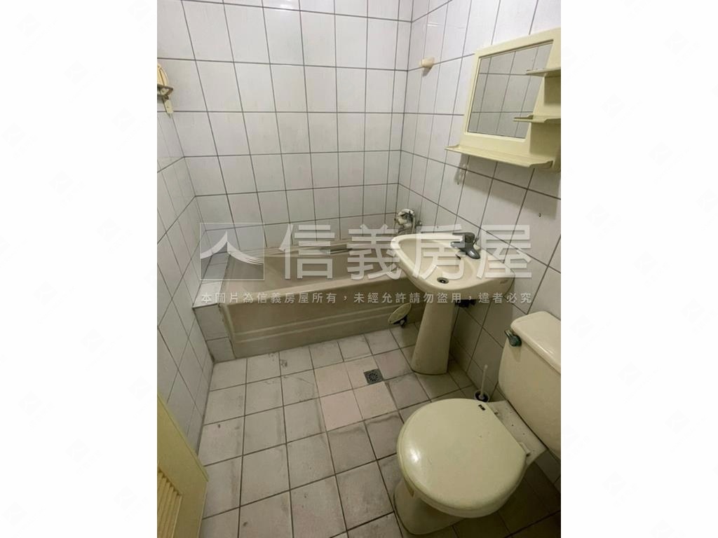 金馬２期三房美廈房屋室內格局與周邊環境