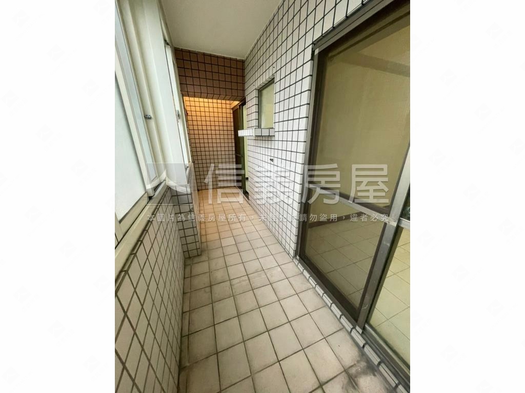 金馬２期三房美廈房屋室內格局與周邊環境