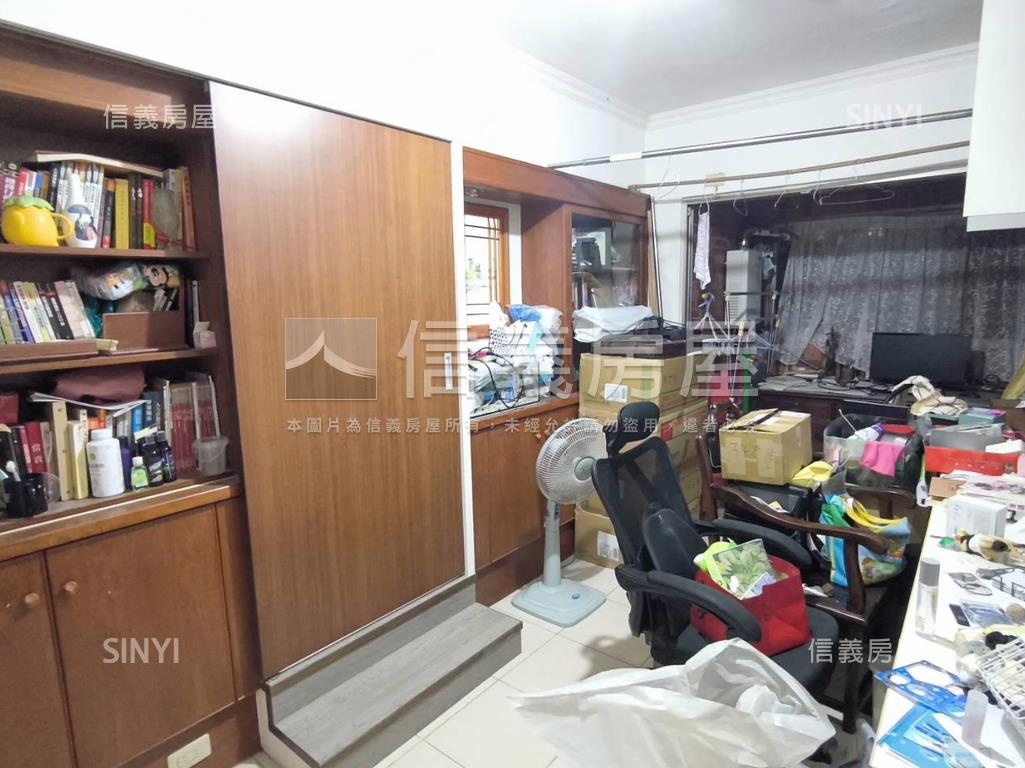 近林森國小樓中樓四房車位房屋室內格局與周邊環境