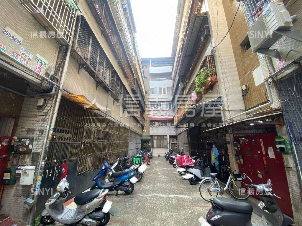 北區榮華街低總價三房美宅房屋室內格局與周邊環境