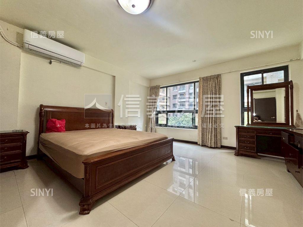 高鐵區別墅勳章臨路透天房屋室內格局與周邊環境