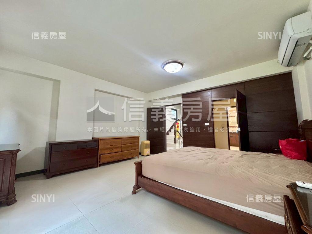 高鐵區別墅勳章臨路透天房屋室內格局與周邊環境