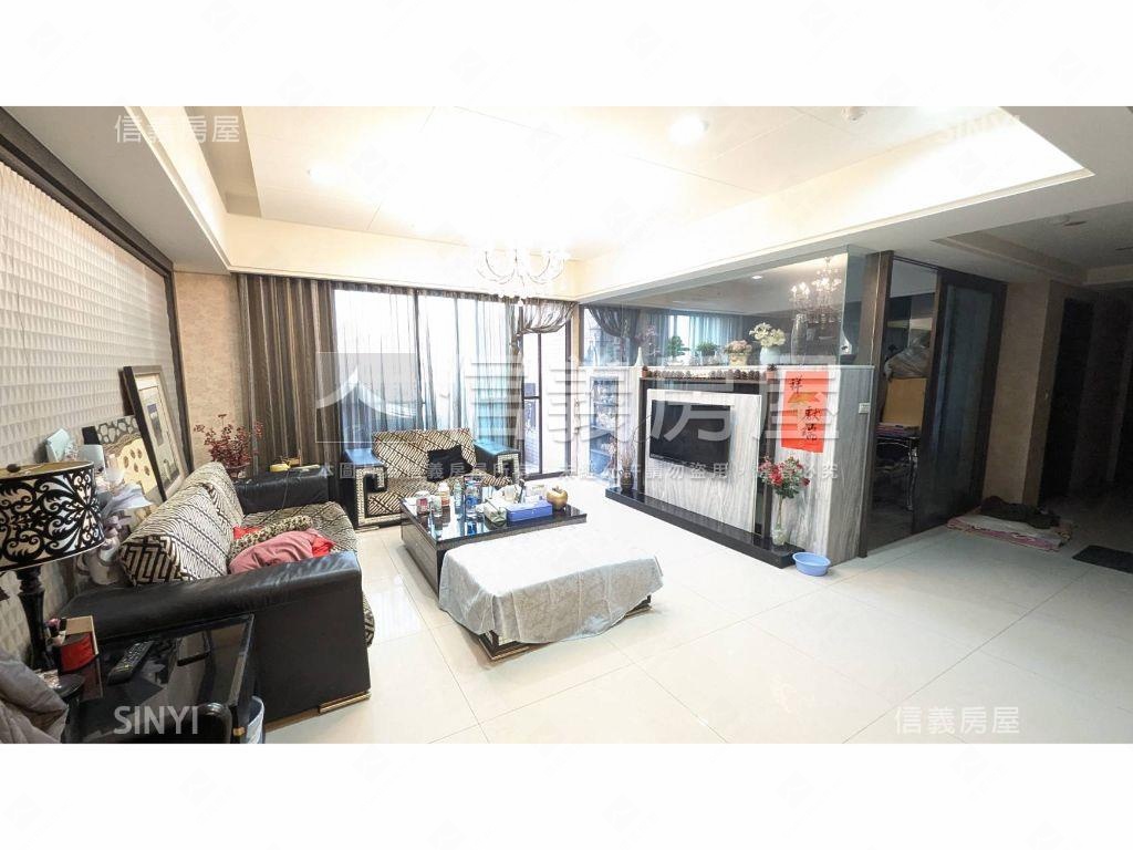 崇德１１期四房雙平車房屋室內格局與周邊環境